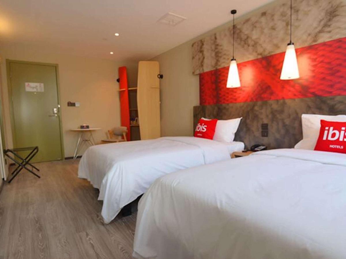 Готель Ibis Nanjing Tianyin Avenue Екстер'єр фото