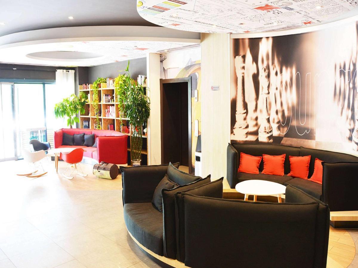 Готель Ibis Nanjing Tianyin Avenue Екстер'єр фото